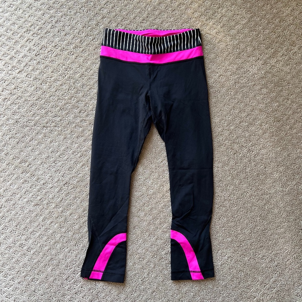 lululemon Women's Run Inspire Crop Leggings 21''- multi (black/pink) - Size 2